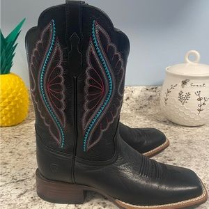 Ariat Black cowgirl boots